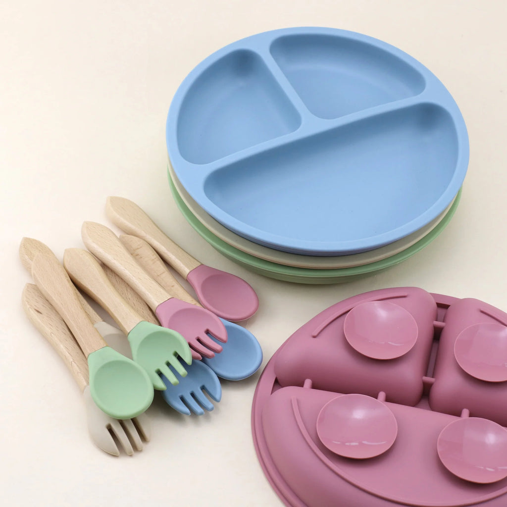 Food Grade Silicone Small Suction Cup Grid Plate, Baby Food Utensil, Wooden Handle Spoon Fork Three Piece Set